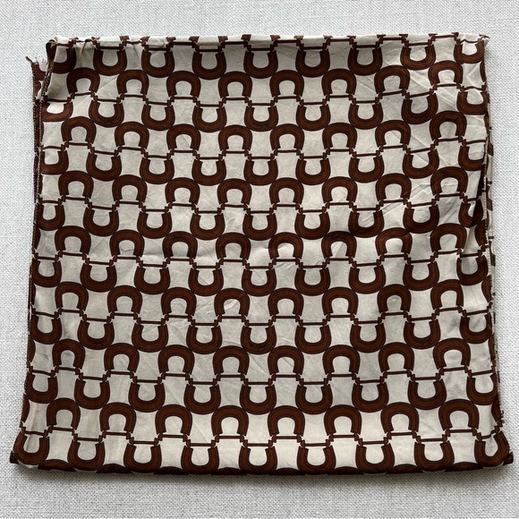 BURBERRY Brown Silk Horseshoe Scarf - Picture 2 of 4